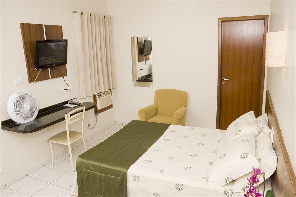 Araucaria Hotel Business - Maringá Bagian luar foto