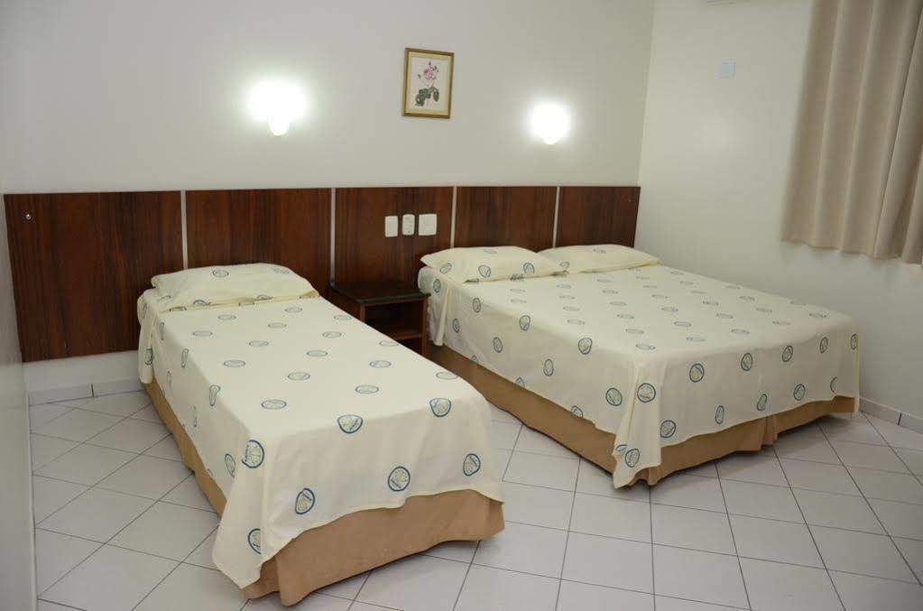 Araucaria Hotel Business - Maringá Bagian luar foto